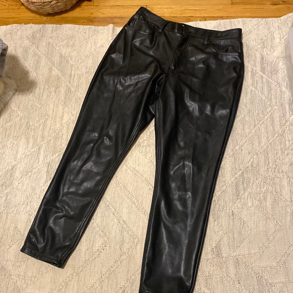 Abercrombie and Fitch “leather” skinny pants. Size 32 Curve love.